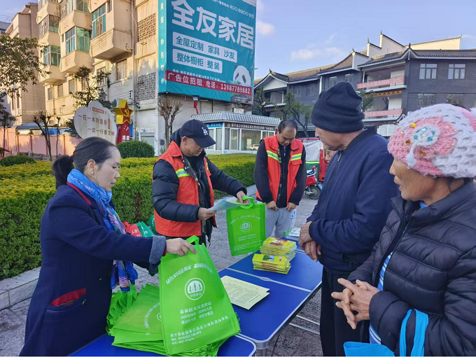 借“街天”东风 敲防火警钟2.png