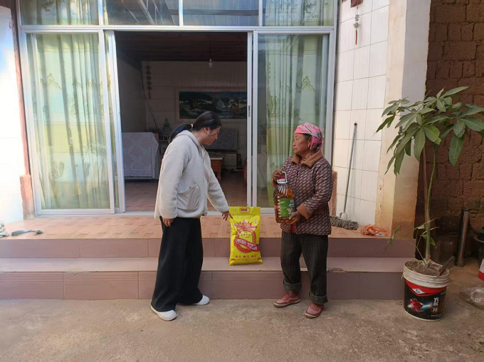 古城街道:精准对接“需求清单”,让“一老一小”关爱更有温度2png.png 古城街道:精准对接“需求清单”,让“一老一小”关爱更有温度2png.png