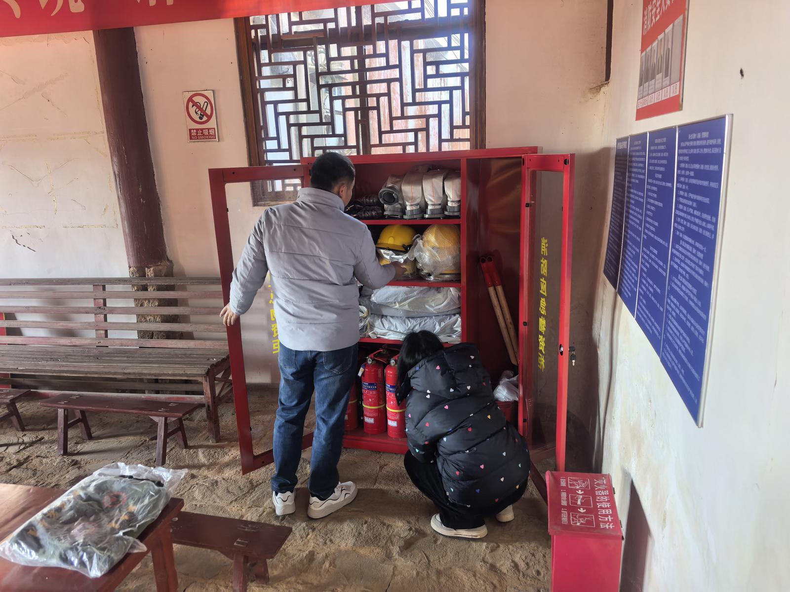 a01a93ac-ed19-445f-b927-282672e96b11_l.jpg a01a93ac-ed19-445f-b927-282672e96b11_l.jpg