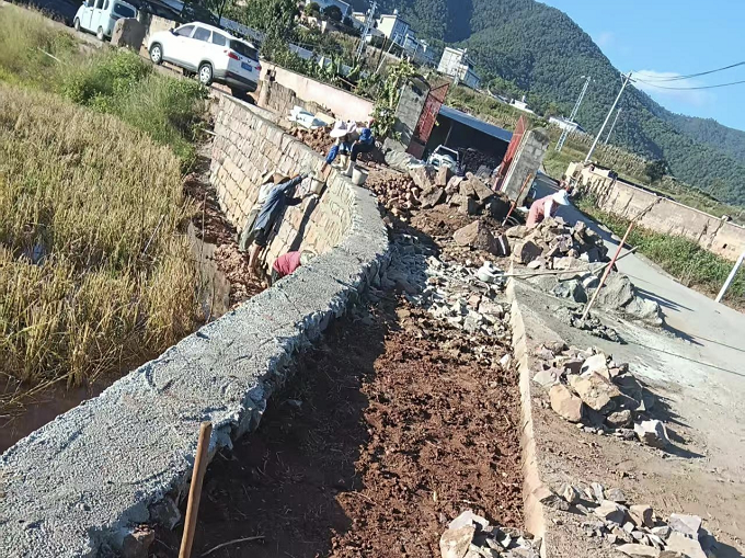 纳溪社区三家村小组:党建引领聚合力 共建共治解民忧1.png 纳溪社区三家村小组:党建引领聚合力 共建共治解民忧1.png