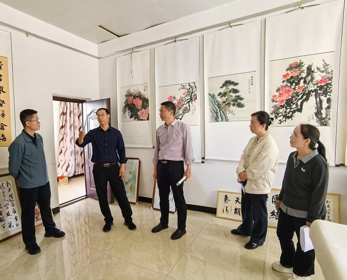 市政协到古城街道开展公共文化服务提质增效专题调研2.jpg 市政协到古城街道开展公共文化服务提质增效专题调研2.jpg